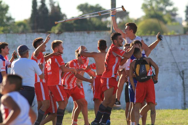 Mirá las fotos de Atlético Paraná campeón en la LPF