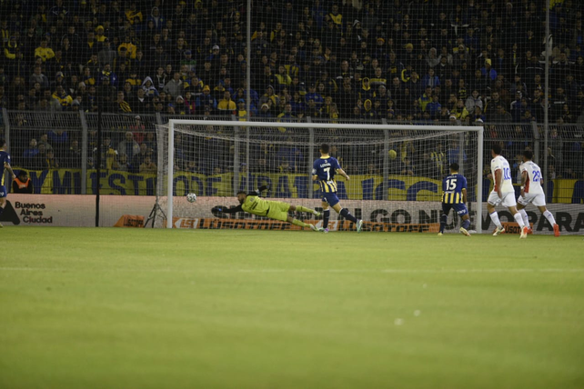 Gonzalo Maroni convirtió el primer gol del partido.