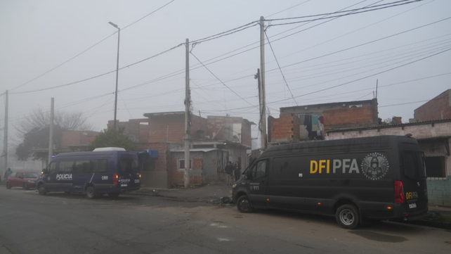 Un operativo contra una presunta venta de drogas terminó con un policía federal muerto.