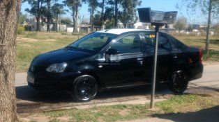 El taxi robado en barrio Sur