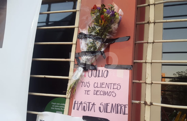 El frente del negocio donde fue asesinado Julio Cabal (h).