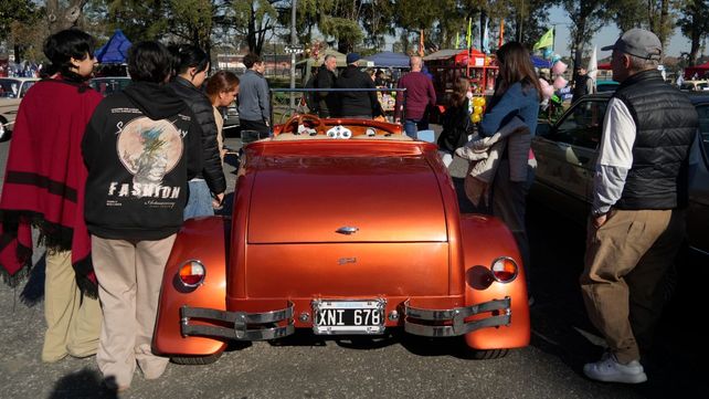 Los rosarinos celebraron el 9 de Julio con un desfile y una gran fiesta popular