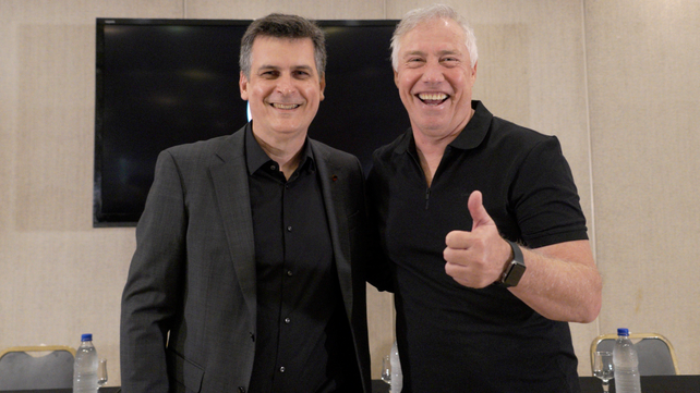 Ignacio Boero, candidato a presidente por Unen, junto a su director deportivo Roberto Sensini.