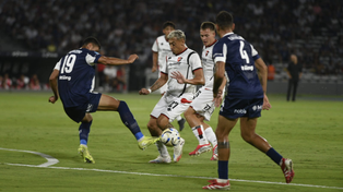 Newells cayó ante Talleres por 2 a 1.
