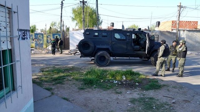 Gendarmería presta colaboración en los allanamientos