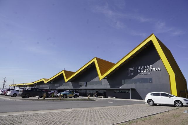 Ciudad Industria pone a disposición una nave de 10.000 m2 para Expocon Funes.
