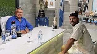 Sergio Agüero se reunió con Claudio Tapia en el predio