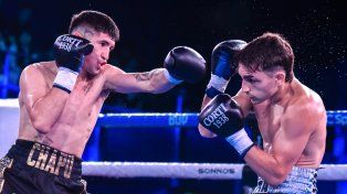 El santafesino Alan Cantero (izquierda) es el nuevo campeón argentino en la categoría Supergallo.