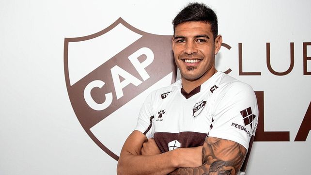 El defensor Lucas Acevedo dejó Colón y firmó a préstamo por 18 meses con Platense.