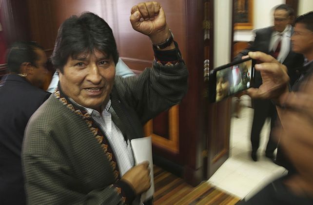 Evo Morales llegó a Argentina y pedirá asilo político