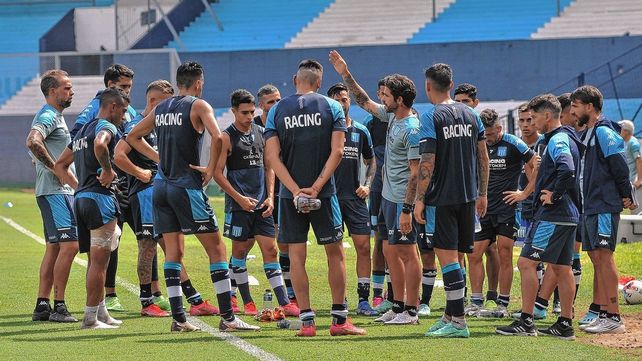 Racing ya tiene a Mura y Mena con lo cual suman posibilidades de estar en el estreno.