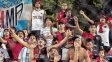 Los hinchas de Colón le pusieron pasión al debut en la Serie Río de La Plata