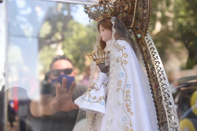 La imagen de la Virgen del Rosario presidirá la ceremonia en el Monumento a la Bandera.