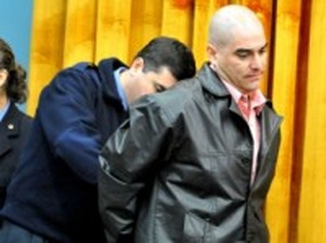 Caso Fuentealba: Echaron al jefe de la cárcel donde debía estar preso Poblete