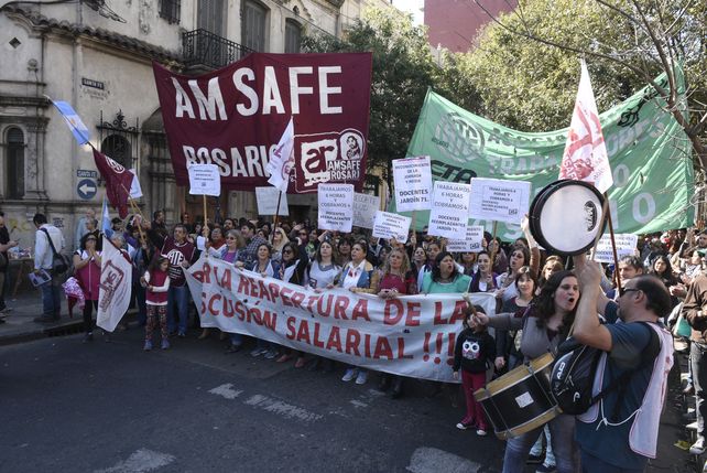 Los docentes de las escuelas públicas encabezan los gremios que paran hoy y mañana.&nbsp;