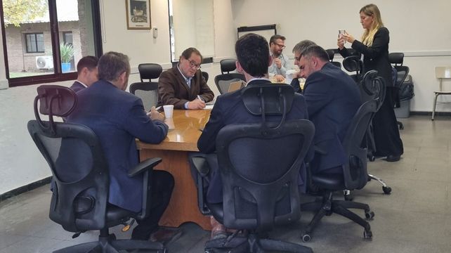 Durante BCR en Territorio que se realizó en General Lagos los semaneros debatieron el precio de pizarra del día en las oficinas de LDC.&nbsp;