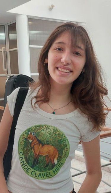 Candela Clavel Heis: una voz joven que crece con raíces litoraleñas