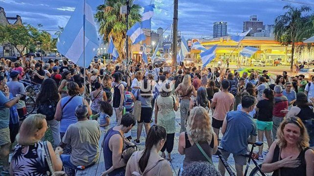 Dos cacerolazos contra Milei en una semana en Santa Fe