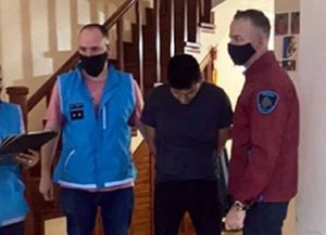 Detienen al comerciante acusado de abusar de una joven venezolana en Balvanera