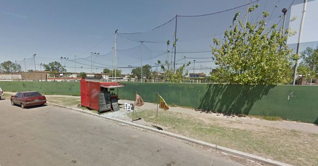 El carrito de Mendoza  y Circunvalación. Allí estaba la víctima cuando dos sicarios la ejecutaron. (Foto Google Street View)