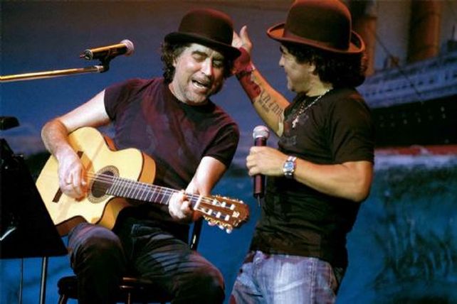 Joaquín Sabina cumple 73 años: exilio, fama y excesos del cantautor español