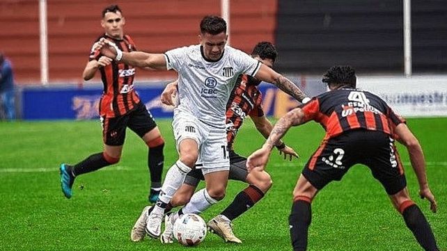 Patronato y Sarmiento juegan en Paraná con más de tres puntos en juego