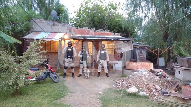 Golpe al narco: 21 allanamientos con secuestro de drogas, armas, balas, dinero y nueve detenidos