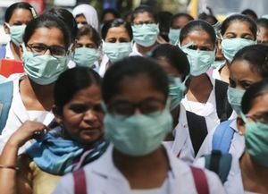 India, el segundo país más poblado, se prepara para la llegada del virus