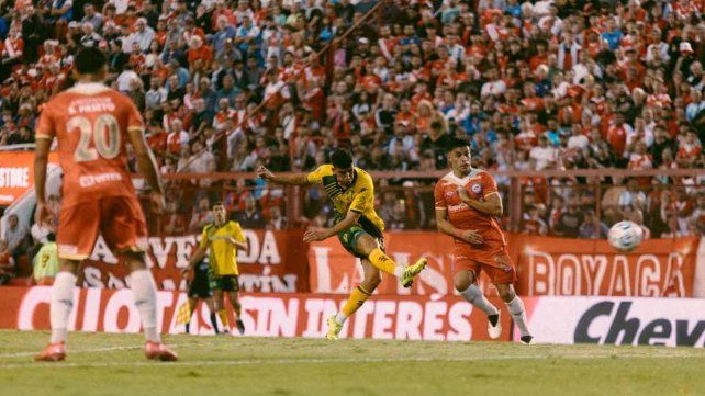 Aldosivi tiene una parada brava ante Argentinos para intentar salir del fondo