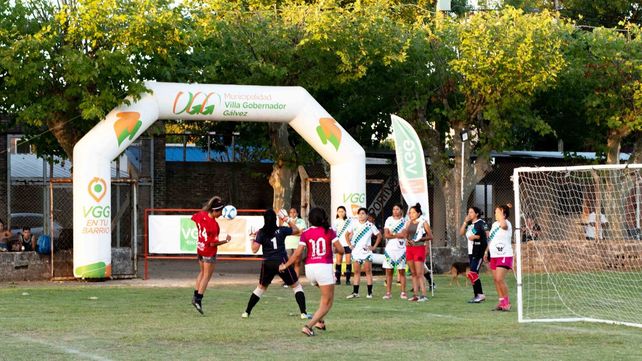 En este segundo campeonato se presentaron 12 equipos