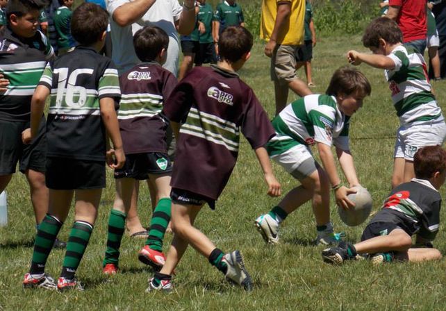 A divertirse. Los chicos jugaron varios partidos