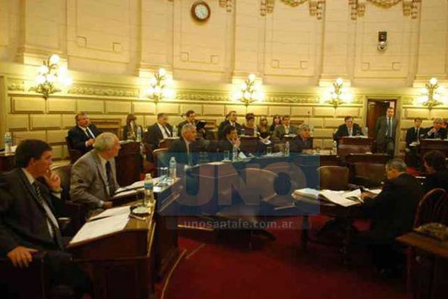 El Senado santafesino dio media sanción al presupuesto 2012