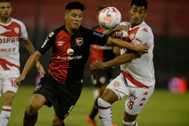 Newells no pudo ganar en el debut de Burgos pero mostró algunos cambios
