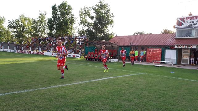 El Decano fue goleado y se complica