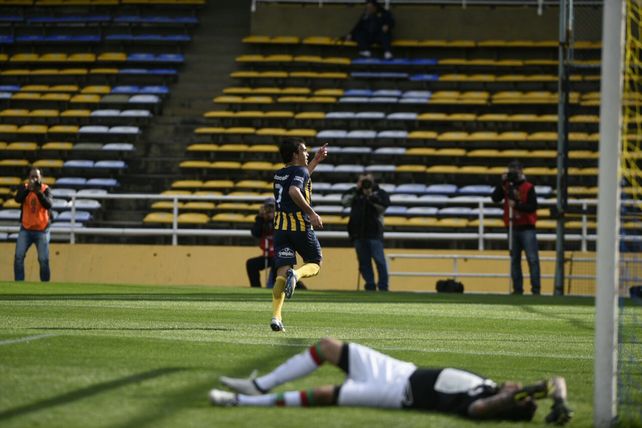 Central goleó 5 a 2 a Atlético San Jorge y se metió en la final de la Copa Santa Fe