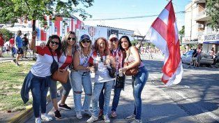 Los hinchas de Unión le pusieron color a la emotiva previa