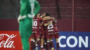 Lanús ganó de local por la Sudamericana.