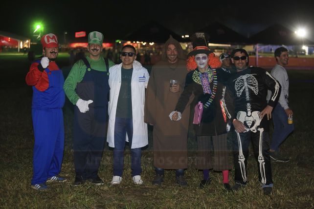 Las primeras 13 fotos de la Fiesta de Disfraces 2018