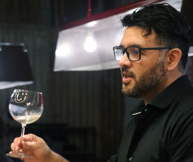 Juan Palacios es publicista y trabaja en periodismo gastronómico.