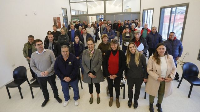 La ministra Gonnet y los funcionarios involucrados explicaron los alcances del proyecto que llegará a distintas instituciones.