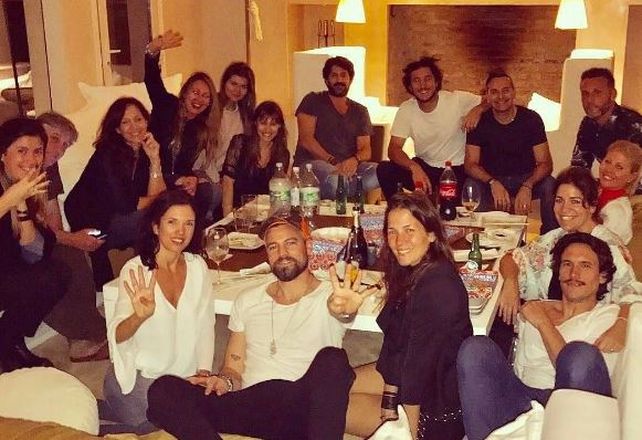 Pampita y Pico Mónaco estrenaron su nueva casa con amigos y bailando Despacito