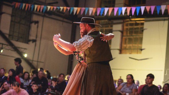 La Vieja Usina vuelve a abrir sus puertas este sábado 17 de junio. Su anfitrión será el Ballet y Escuela de Danza La Greda.&nbsp;