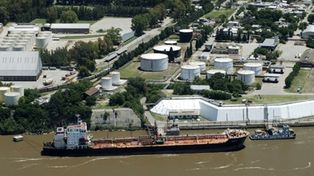 La Refinería San Lorenzo tiene una larga historia en el cordón industrial.