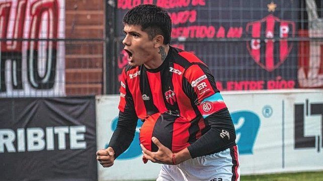 Gabriel Díaz, capitán y goleador en la tarde del desahogo Rojinegro
