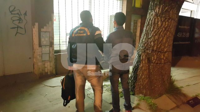 El viernes. Un viejo pesquisa de homicidios lo vio y detuvo. &nbsp;