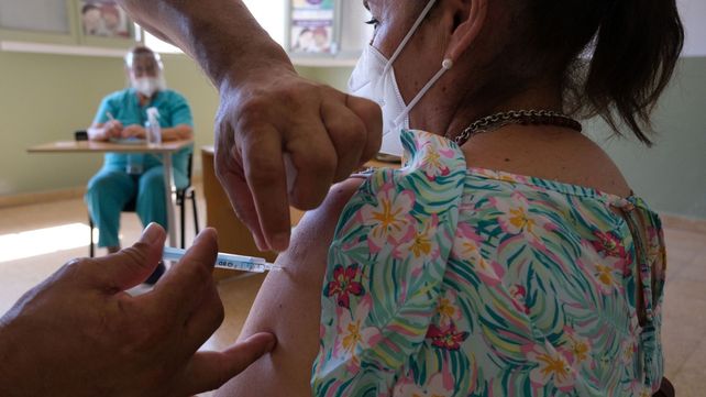 Hubo 10.843 nuevos contagios de coronavirus en Argentina y 182 muertes