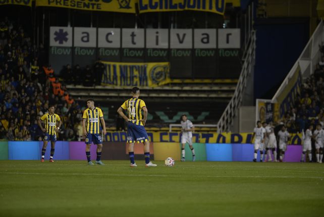 Central no estuvo a la altura y perdió ante un práctico Central Córdoba