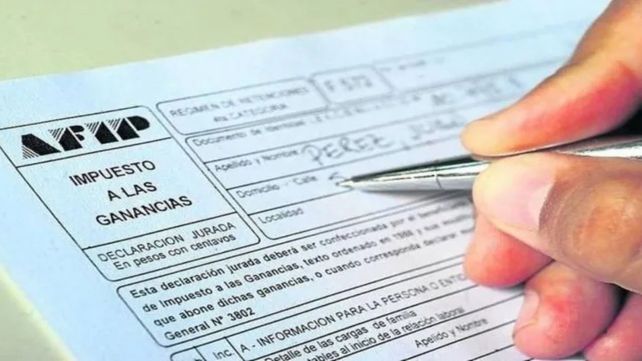 Más de 30 gremios reclaman eliminar el Impuesto a las Ganancias para los salarios