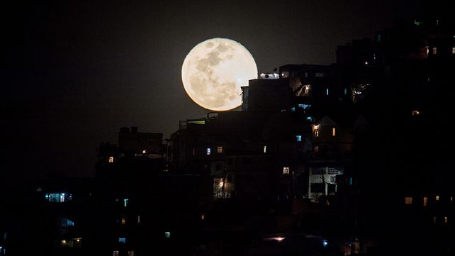 Las mejores postales de la Luna llena