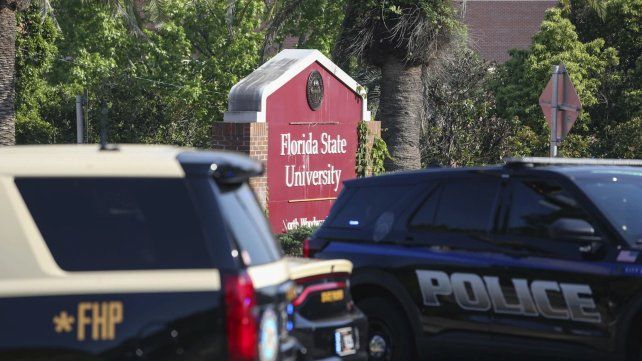 Al menos 2 muertos y 6 heridos en un tiroteo en la Universidad Estatal de Florida